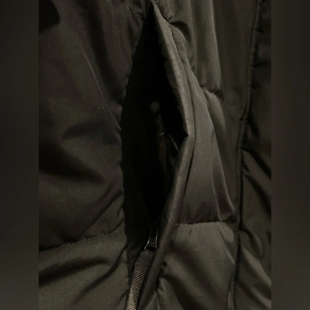 L.L. Bean Kids Black Down Jacket hooded size S - Picture 13 of 17